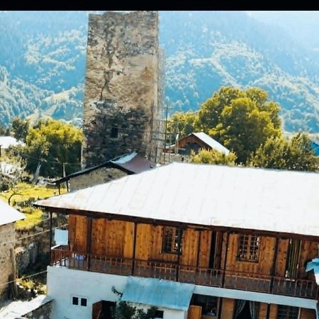 Guest House-Waterfall Chokhuldi المظهر الخارجي الصورة